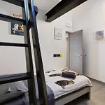 4 Passi Mare 3 شقة *